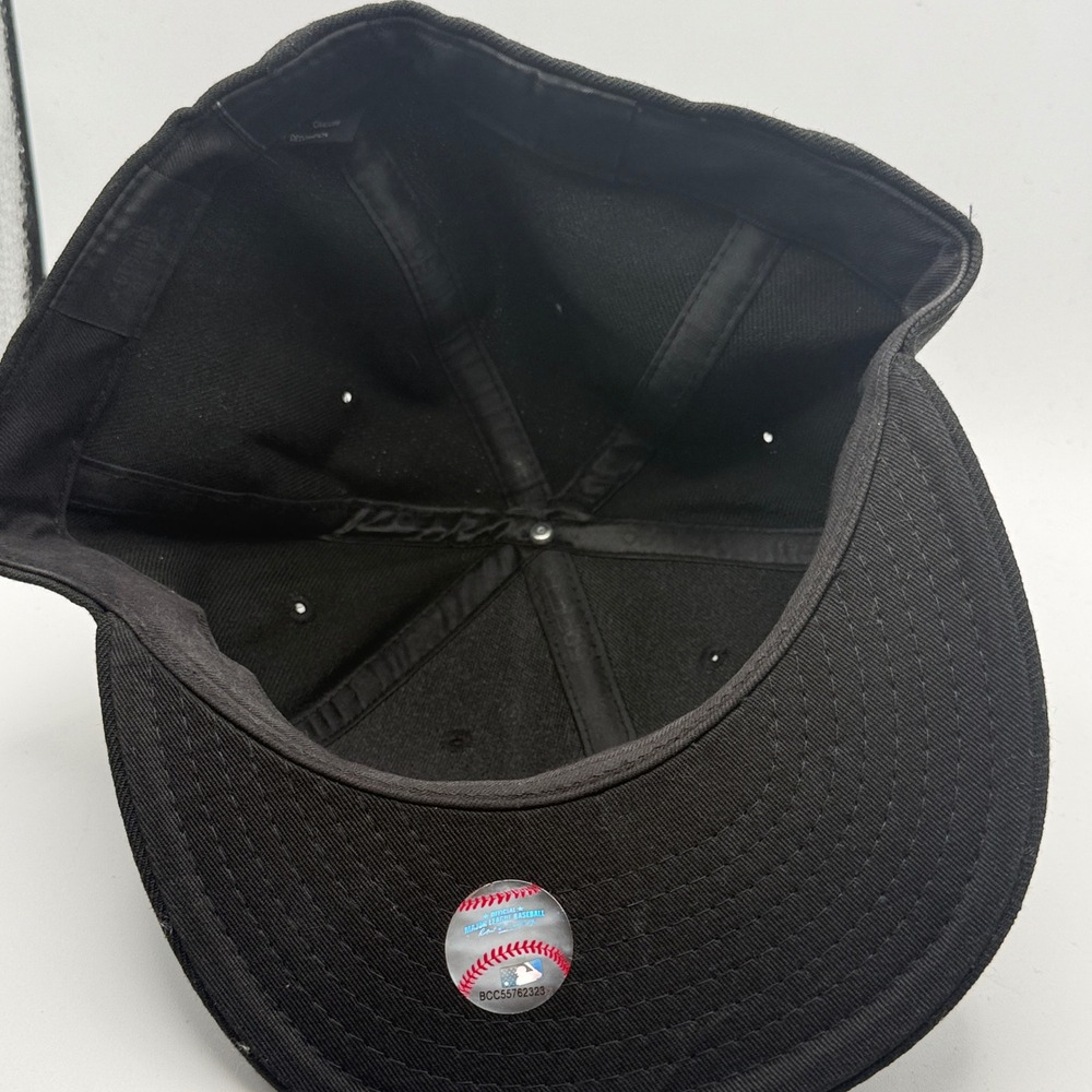 New Era 59FIFTY Toronto Blue Jays MLB Fitted Hat Black Red 7 1/2 20413762 - Picture 3 of 11